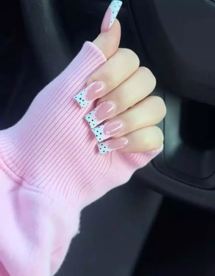 Polka Dot Nails 2026