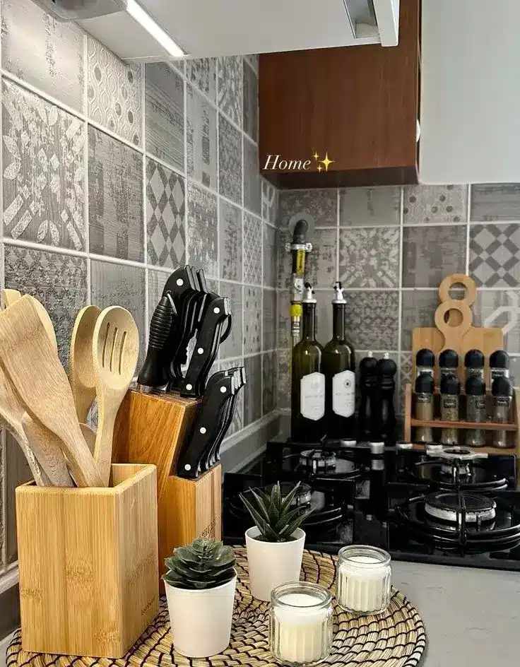 Minimalist Kitchen Counter Decor