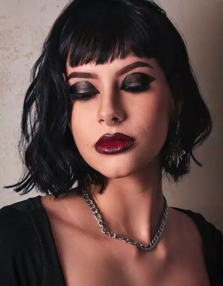 Eyeshadow Dark Feminine Makeup
