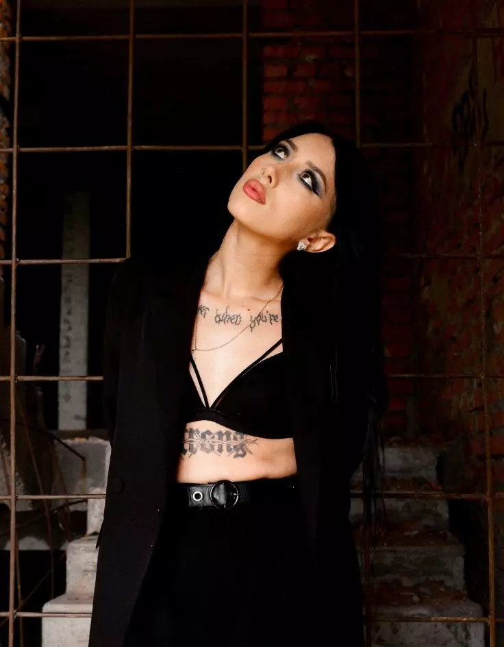 Girl Emo Baddie Makeup