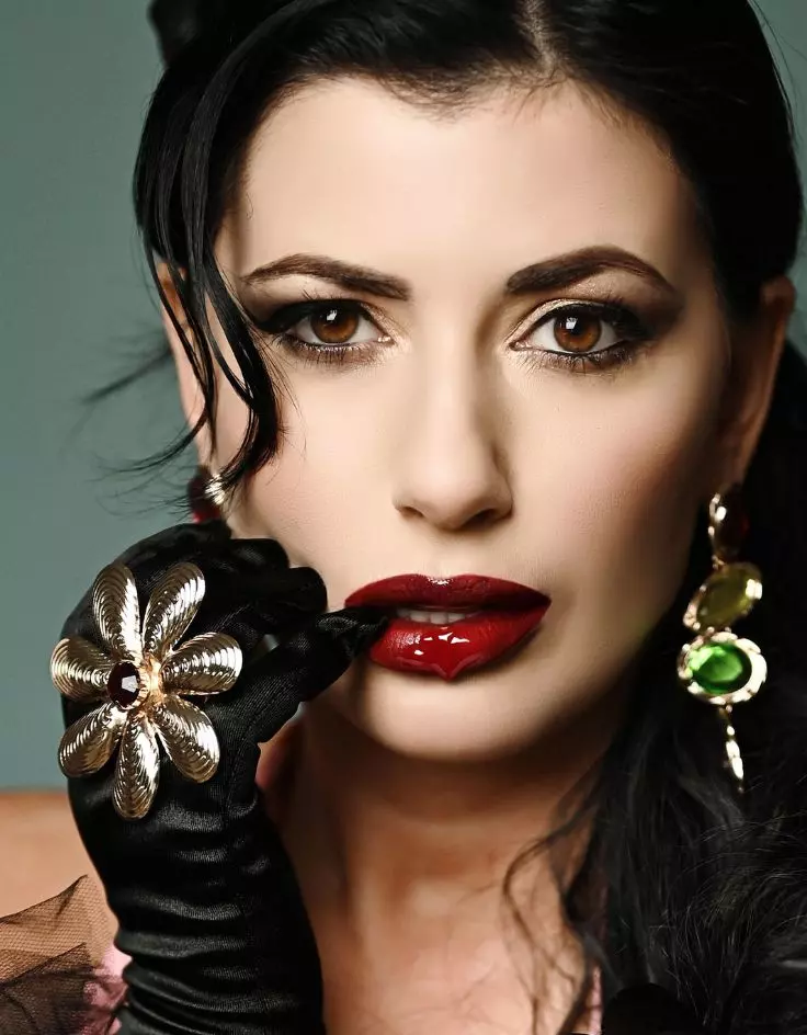 Lipstick Dark Feminine Makeup