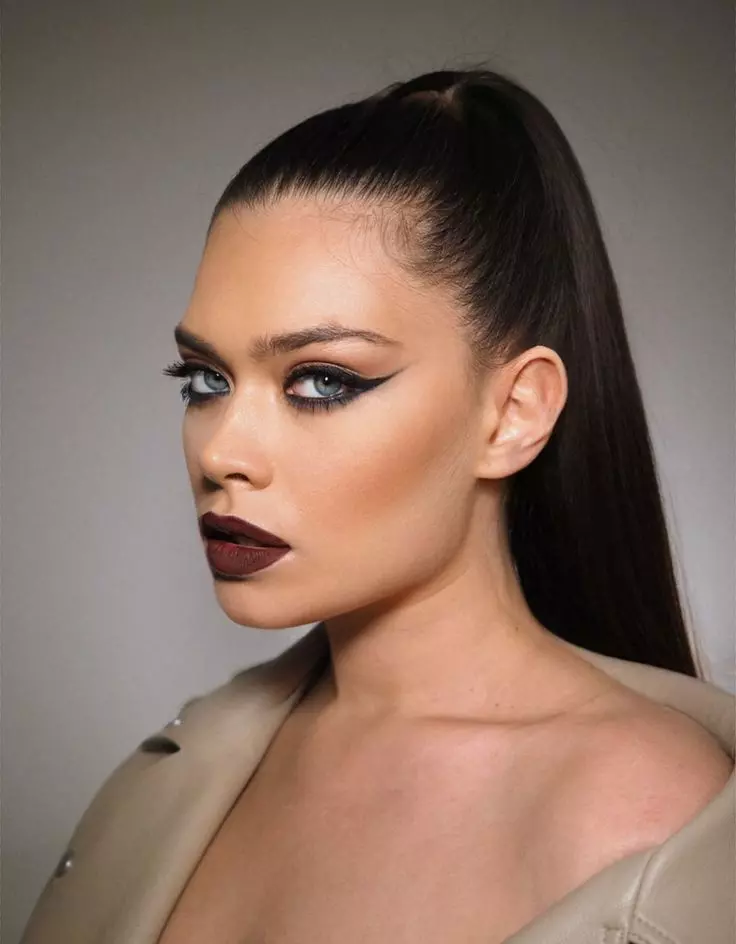 90s Vampy Makeup Looks