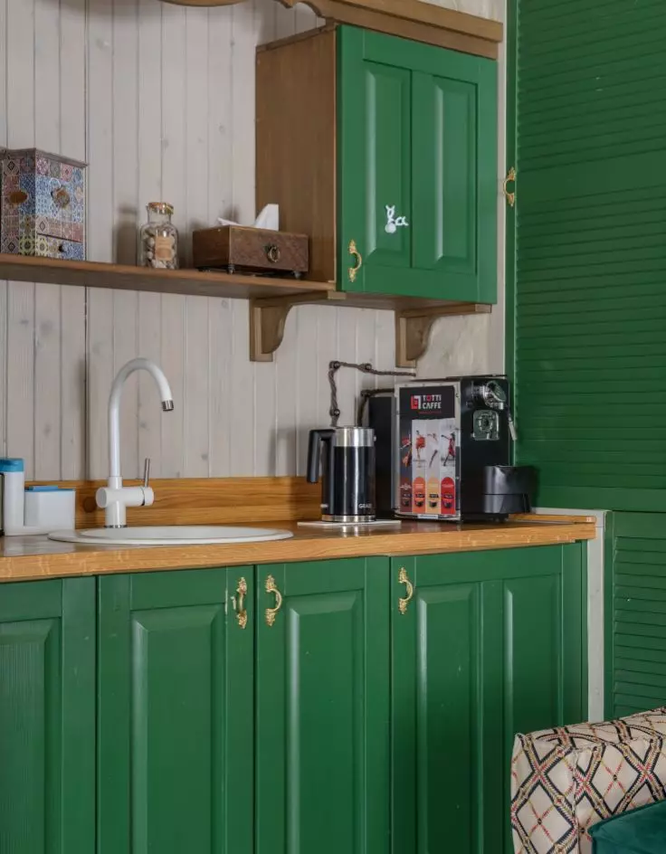Wood Green Kitchen Cabinets