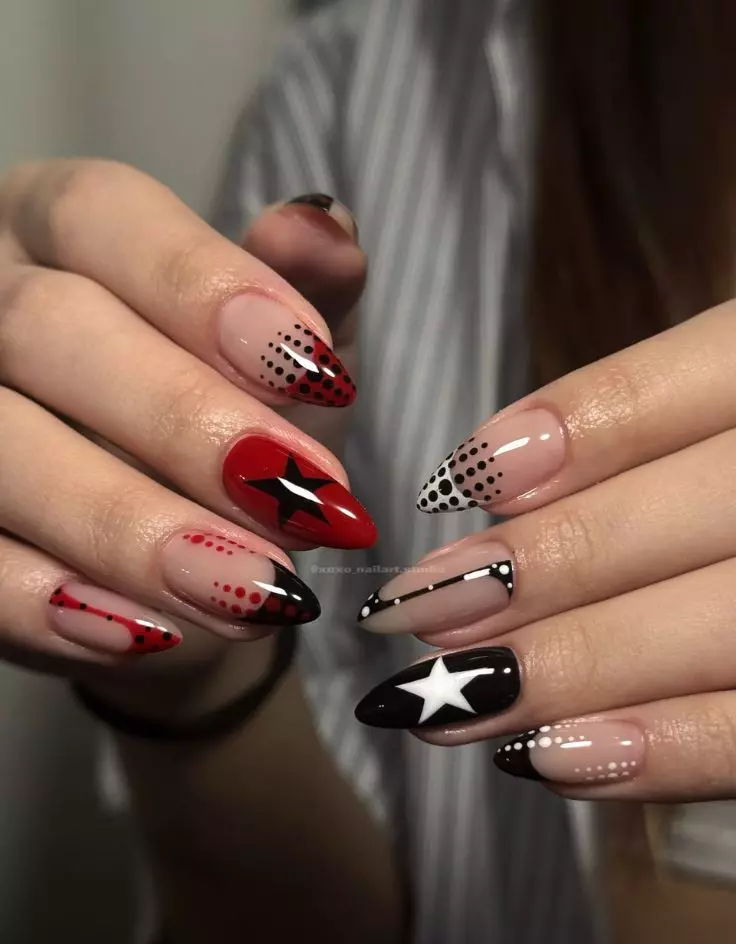 Y2K Baddie Nails Simple