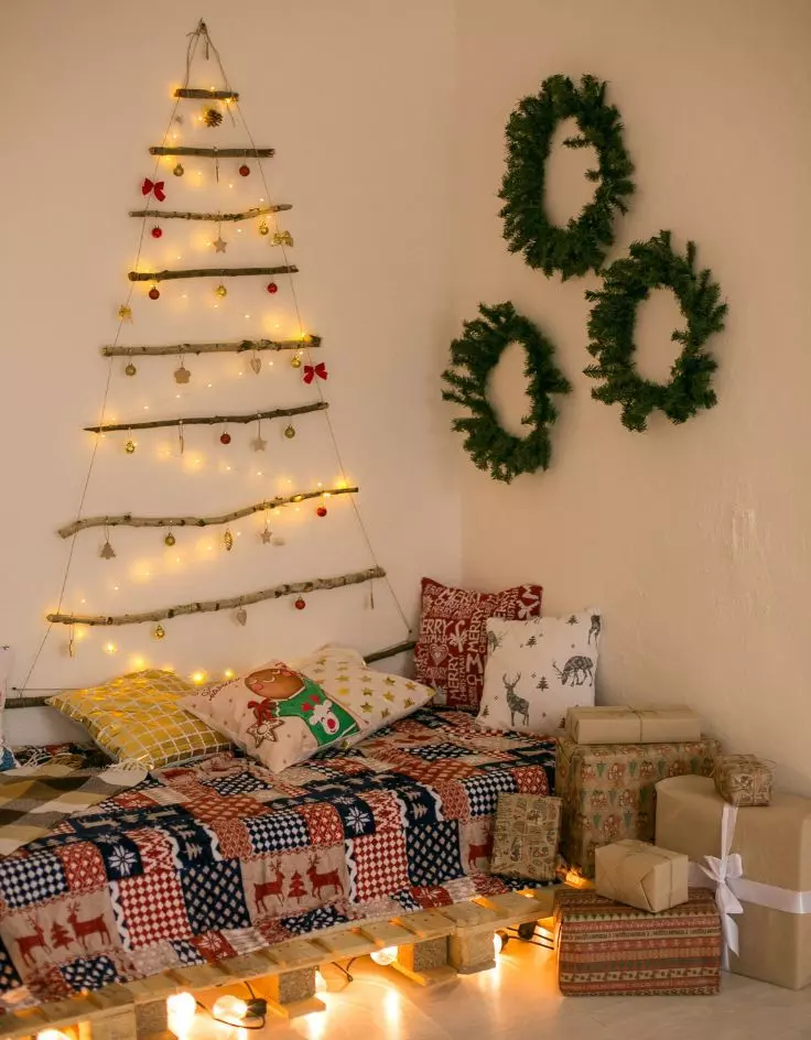 Rope & String Lights Aesthetic Room Ideas