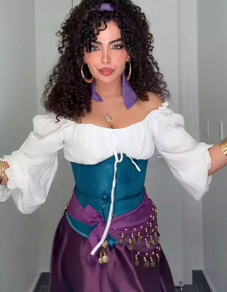 Curly Hair Characters Female Halloween