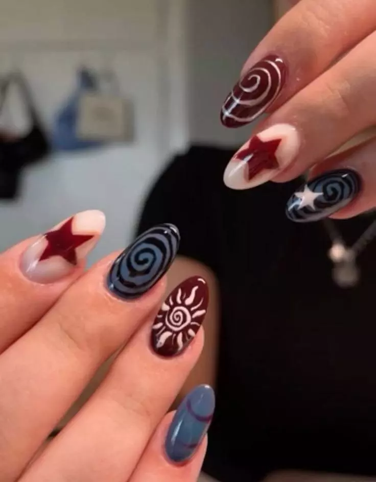 Y2K Nails Aesthetic