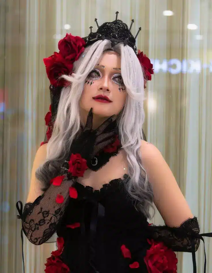 Costume & Stage Makeup Dark Feminine