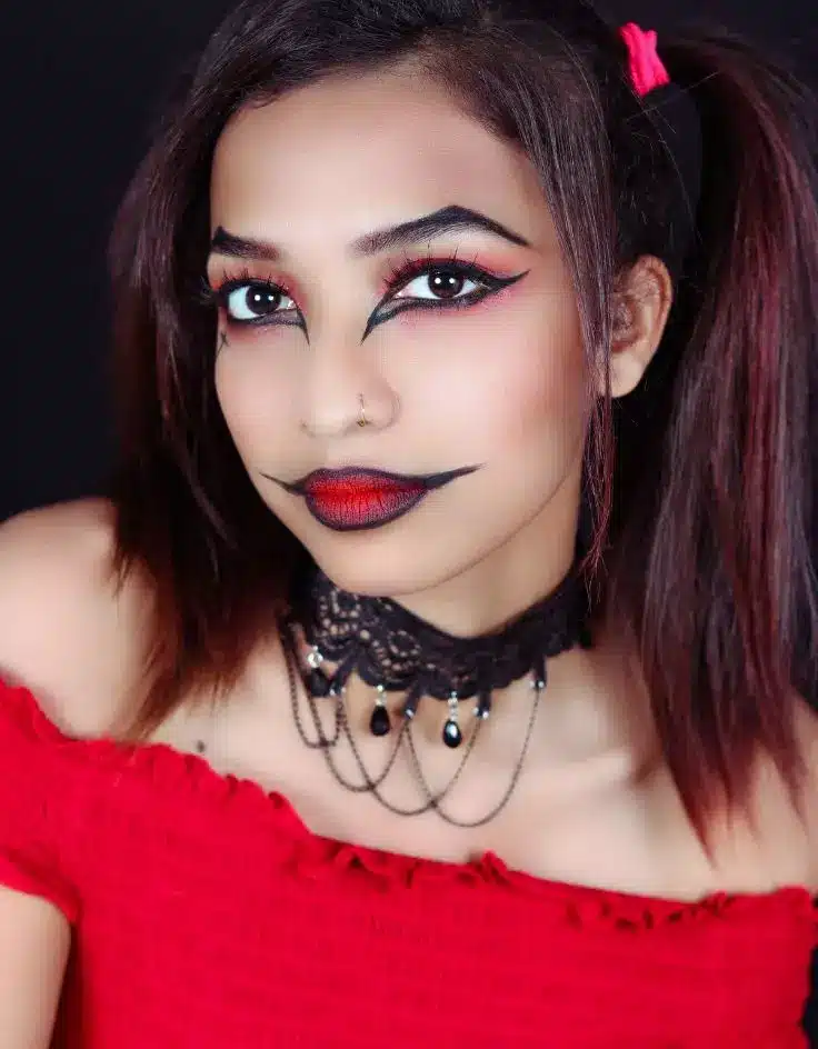 Vampy Makeup Looks