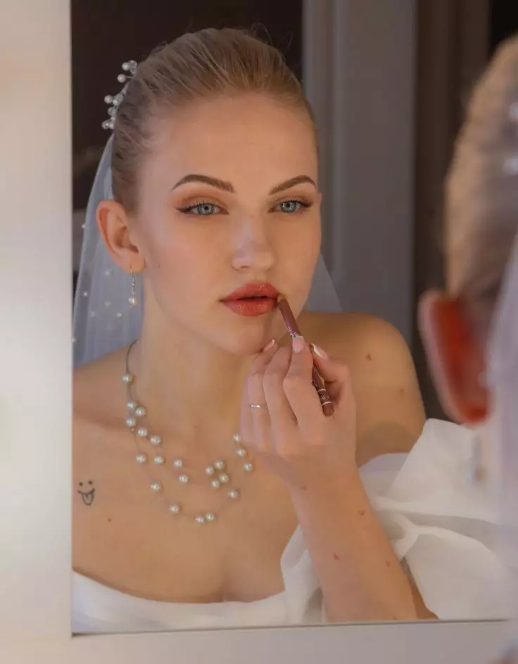 Glowy Makeup Look Wedding