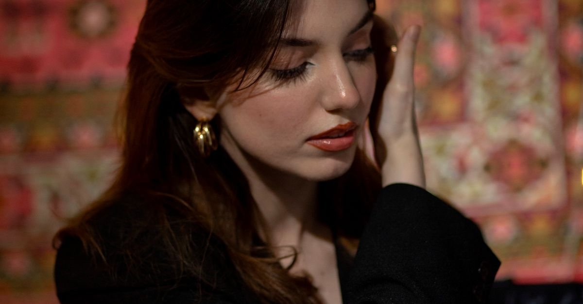 Rich Brown Hair: The Ultimate Guide to Shades, Styles, and Care