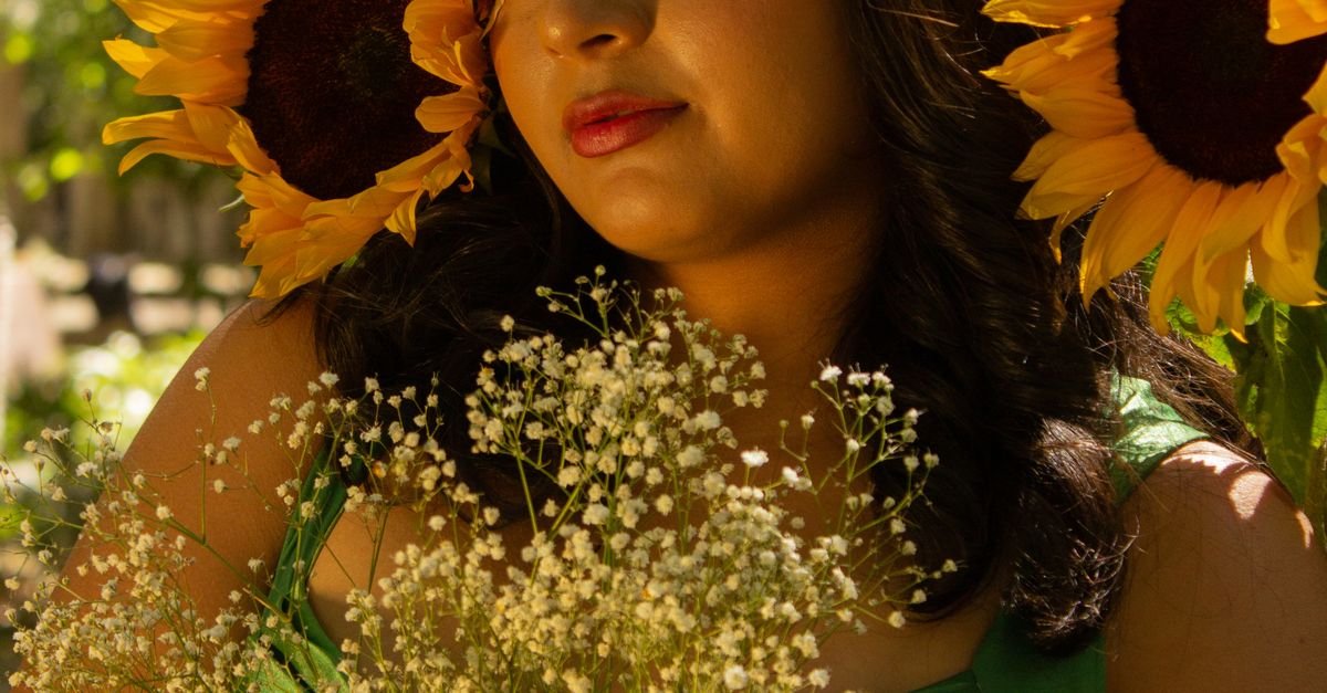 Brightening Up Your Beauty Routine: A Comprehensive Guide to Sunflower Nails
