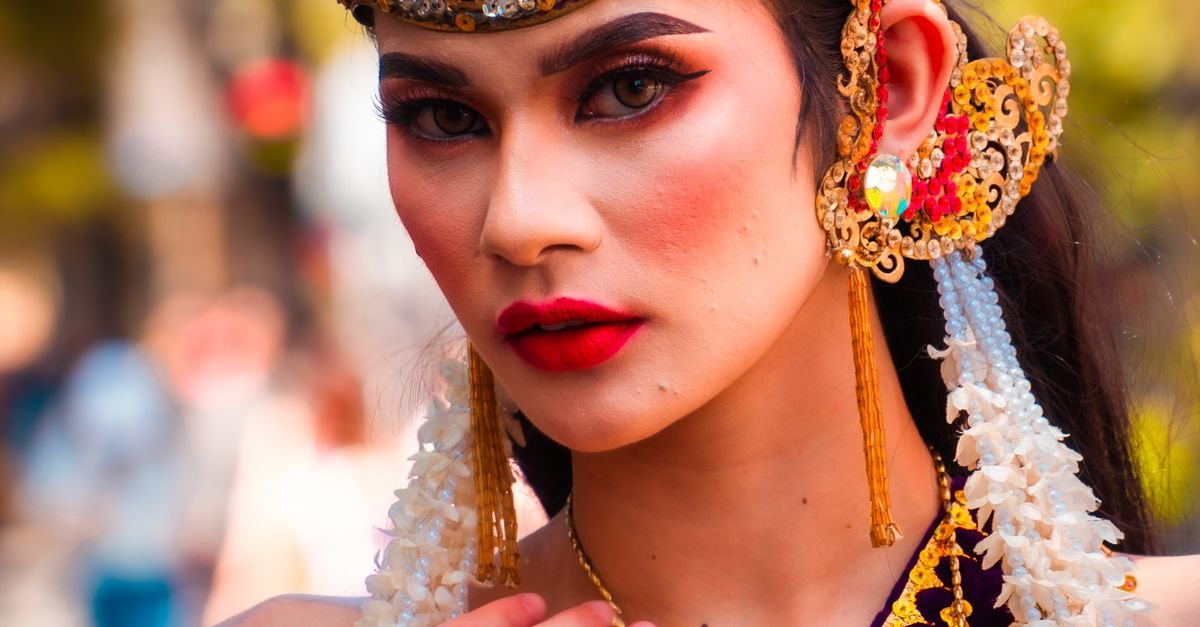 Unlocking the Secrets of Southeast Asian Makeup: Real‑World Tips, Trends, and Techniques
