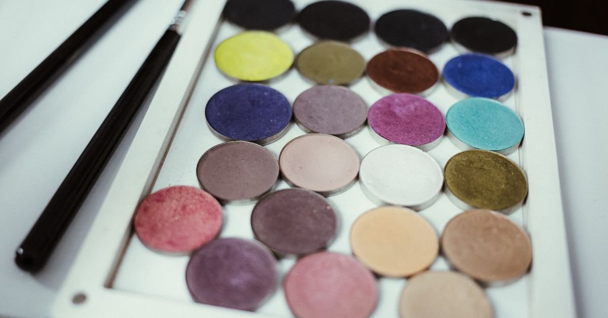 Cool Makeup Checklist: 8 Actionable Steps to Elevate Your Look