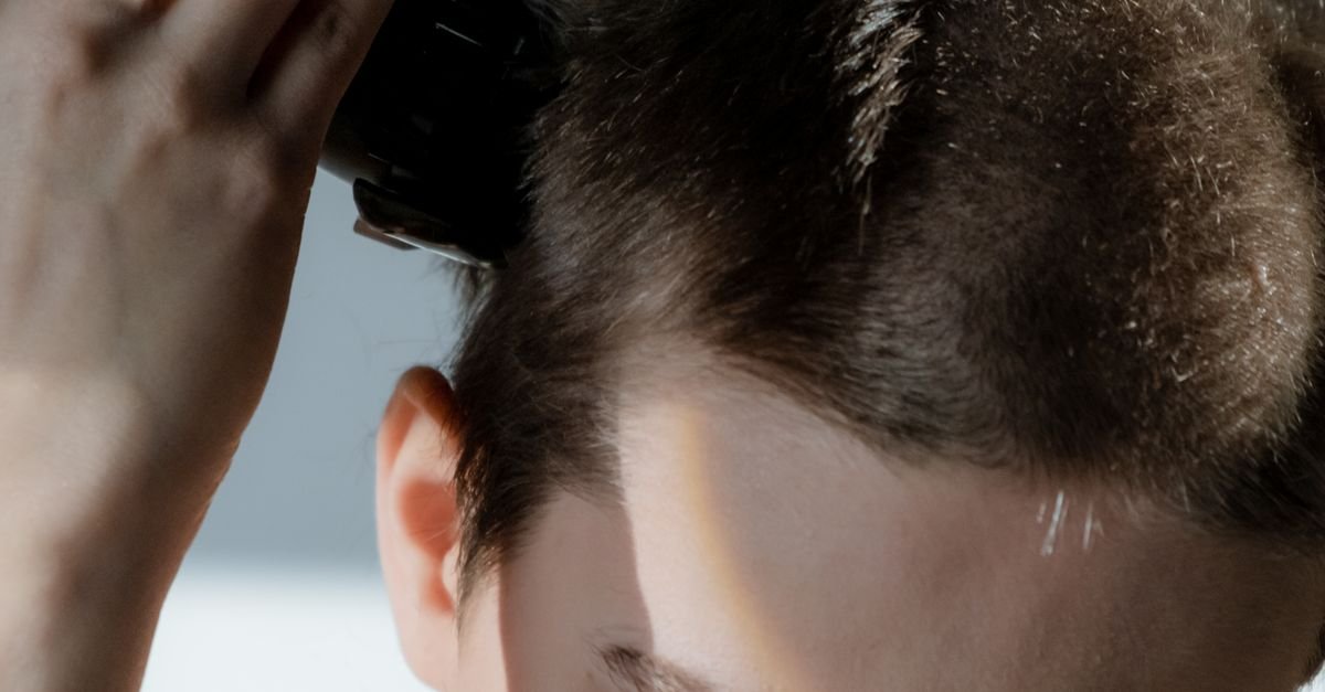 Bold & Beautiful: The Ultimate Guide to Buzz Cut Women Styles