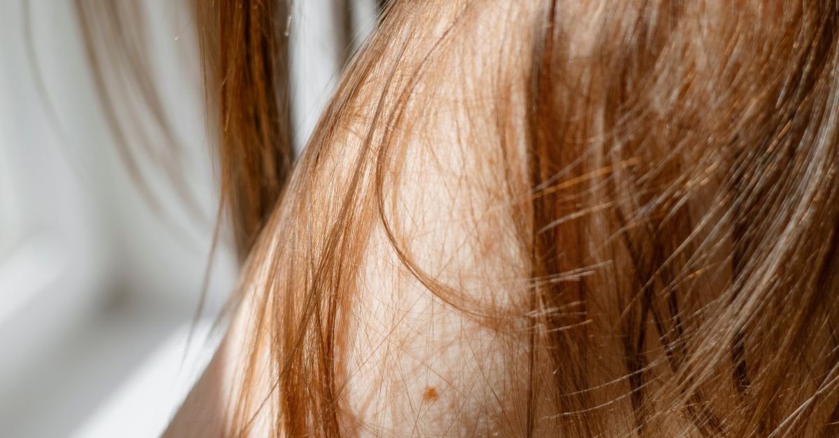 7 Stunning Ways to Rock Dark Brunette Hair with Highlights