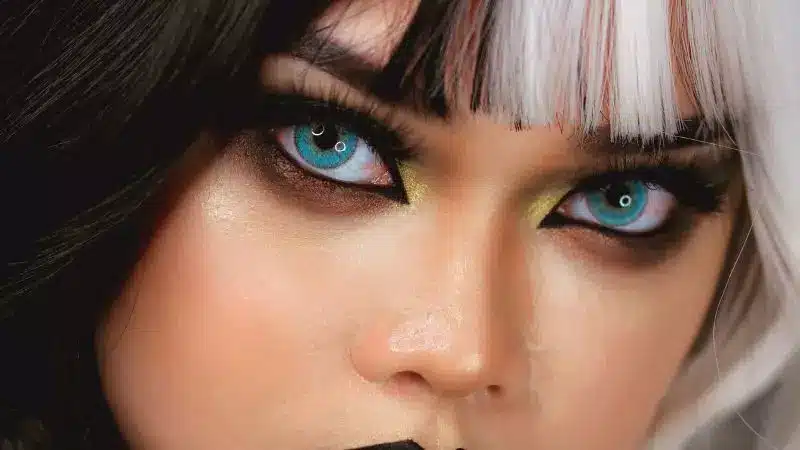 Dark Eye Makeup