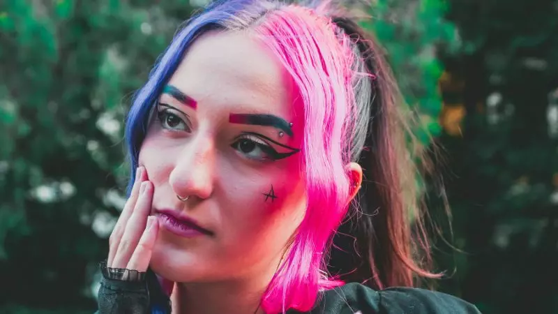 Alt Baddie Makeup Looks